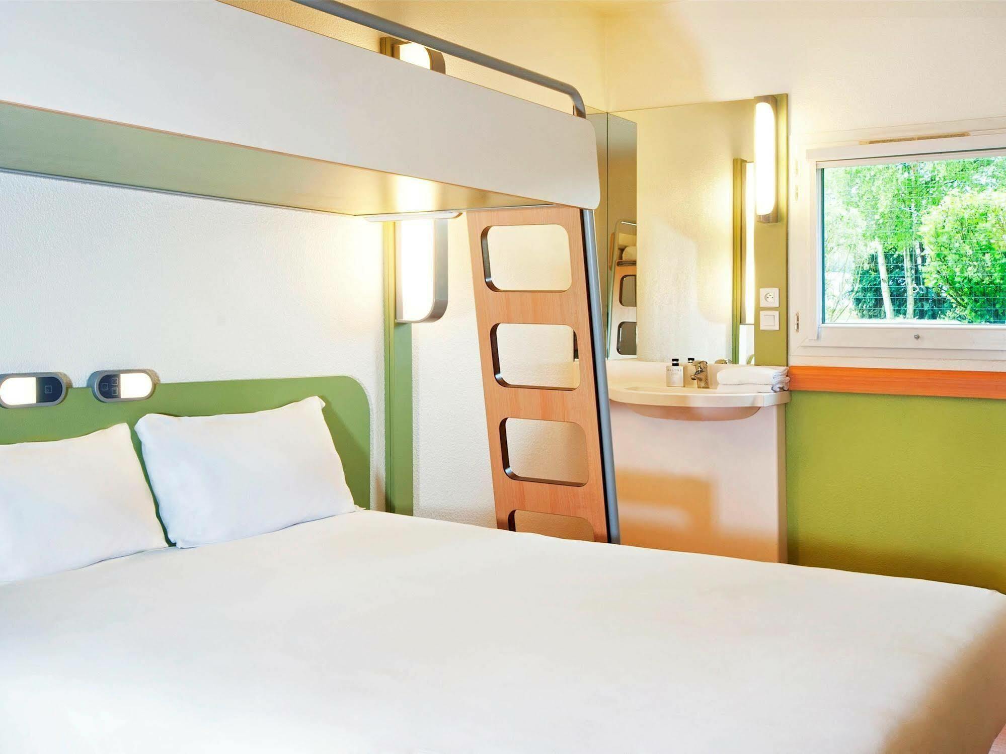 Ibis Budget Fontainebleau Avon Exteriér fotografie