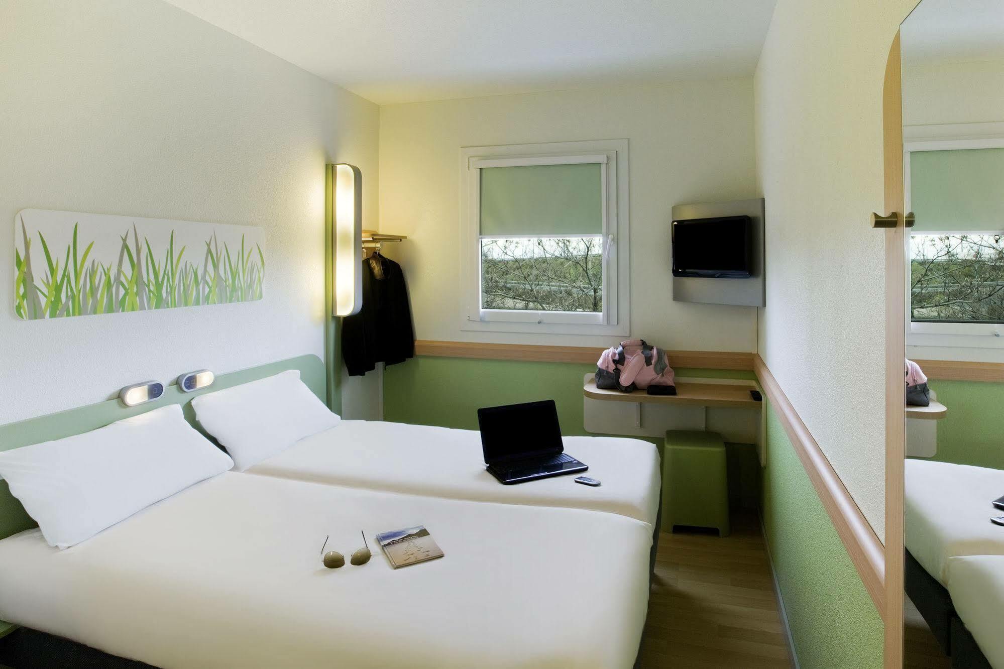 Ibis Budget Fontainebleau Avon Exteriér fotografie