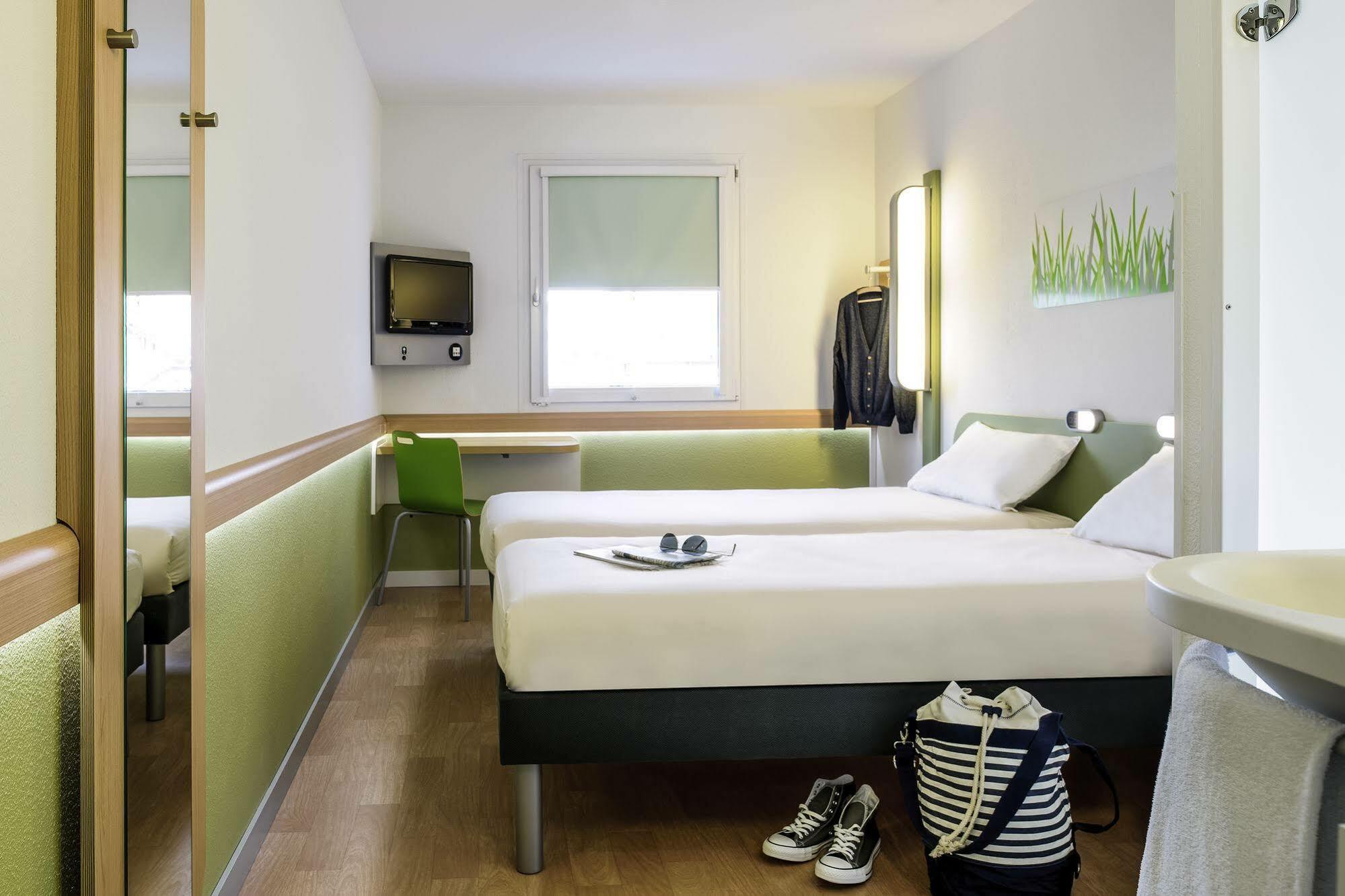 Ibis Budget Fontainebleau Avon Exteriér fotografie