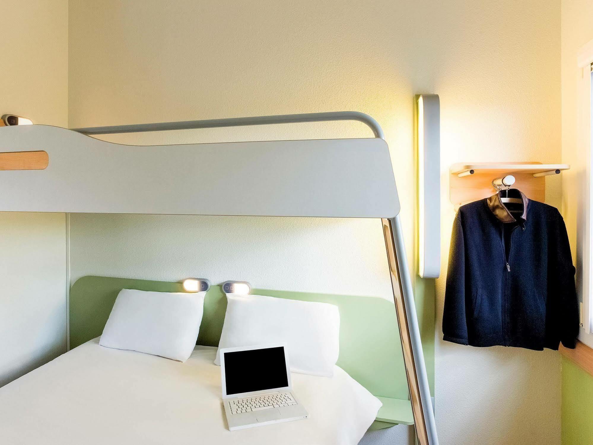 Ibis Budget Fontainebleau Avon Exteriér fotografie