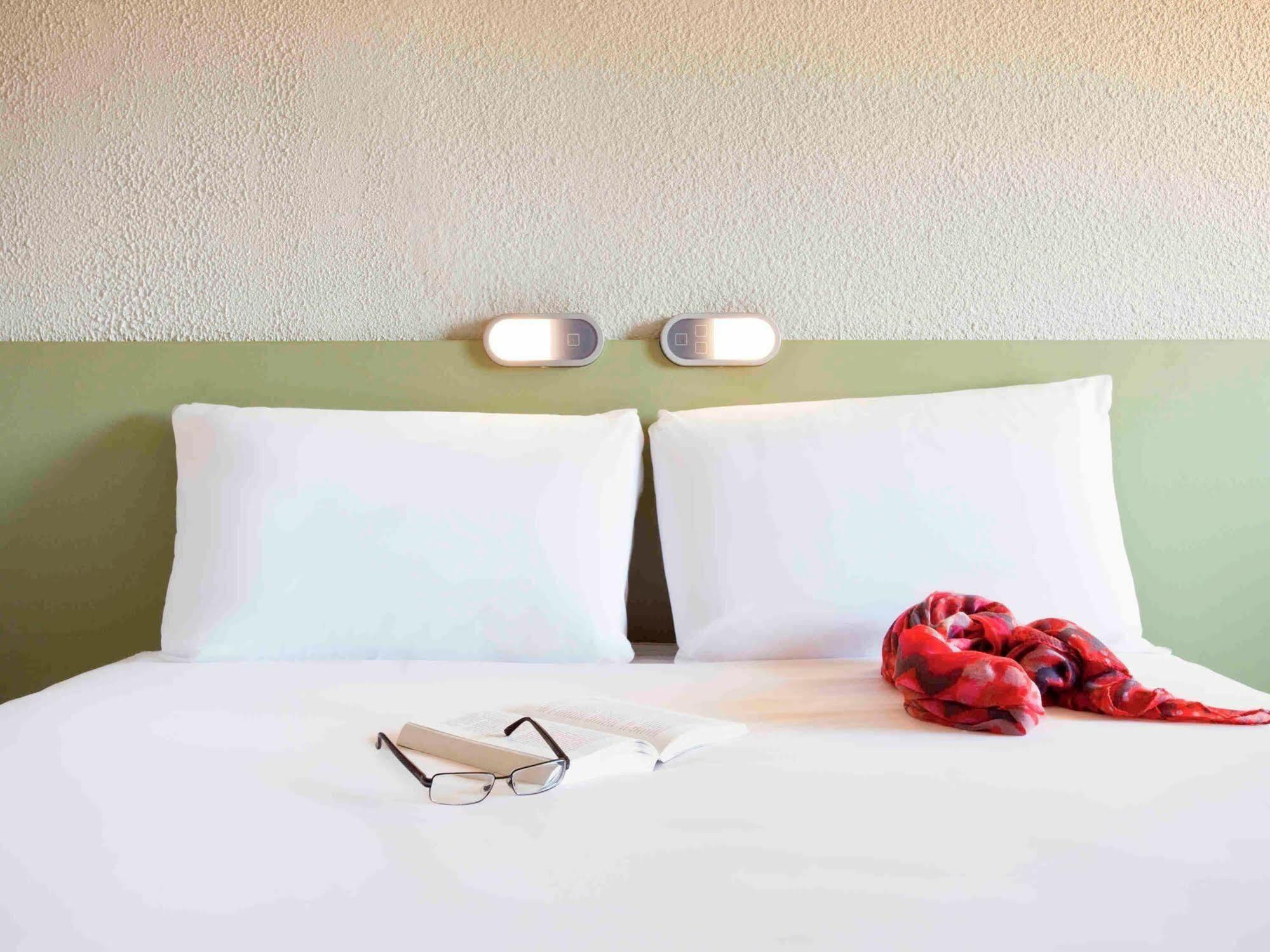 Ibis Budget Fontainebleau Avon Exteriér fotografie